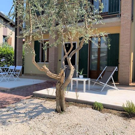Casa Ulivi Bianco Apartment Rivoltella del Garda Exterior photo